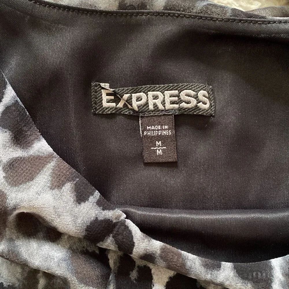 Express Bodycon Dress - Picture 3 of 6